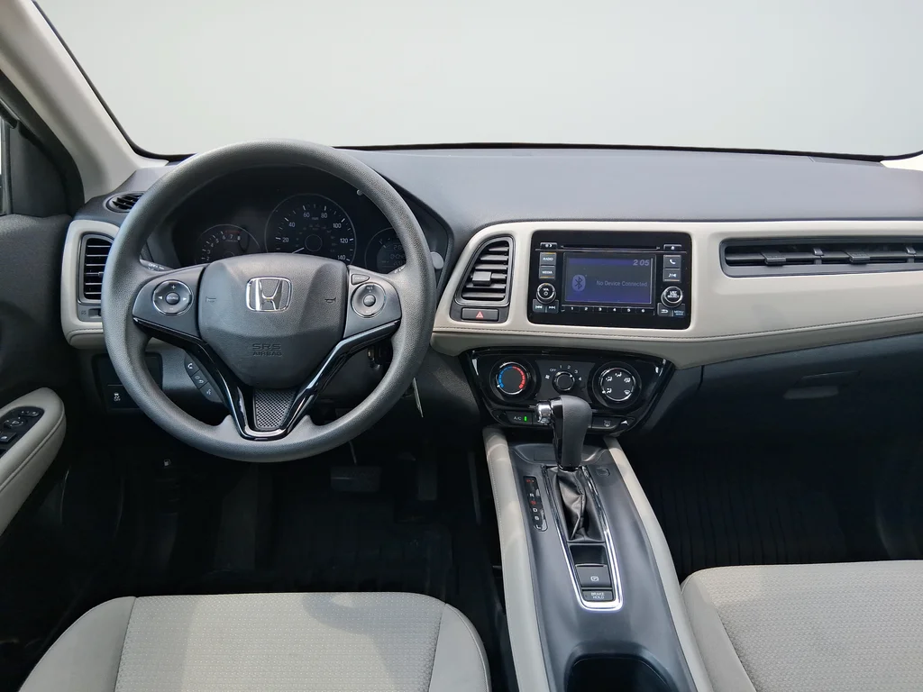 Used 2022 White Honda LX image 9