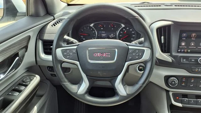 Used 2023 White GMC SLE image 21