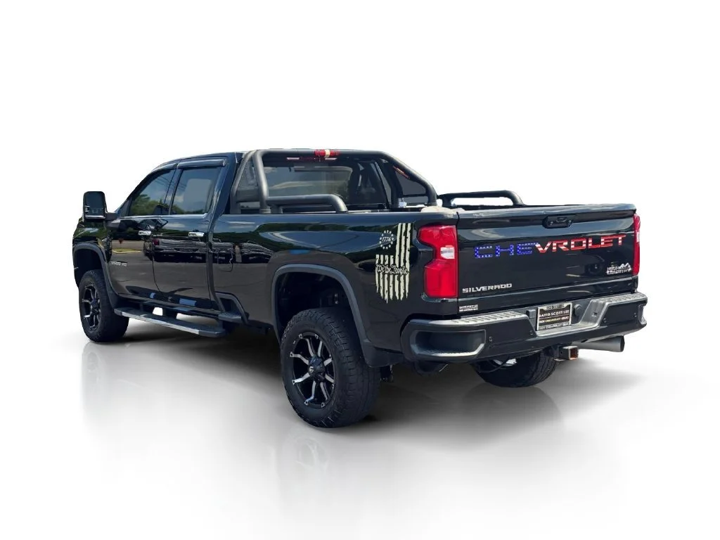Used 2022 Black Chevrolet High Country image 10