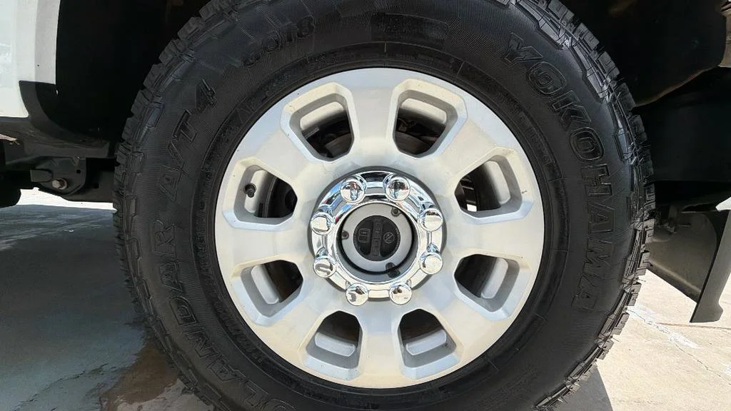 Used 2024 White Ford XLT image 37