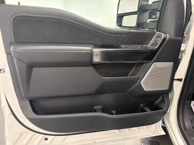 New 2026 Star White Metallic Tri-Coat Ford F-250® Platinum® image 36