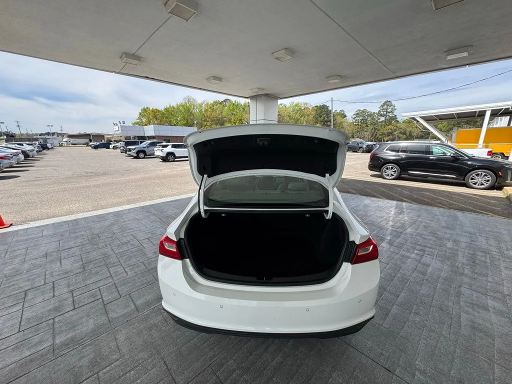 Used 2024 White Chevrolet LS image 8
