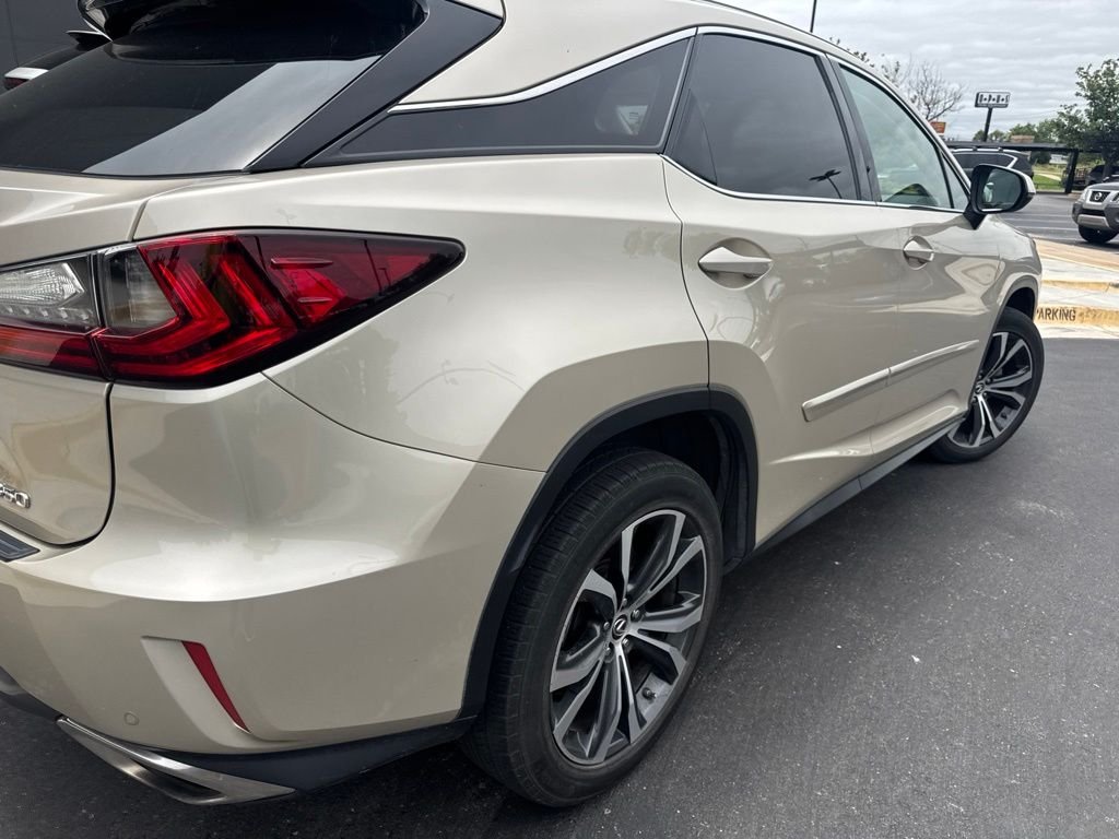 Used 2019 Beige Lexus 350 image 4