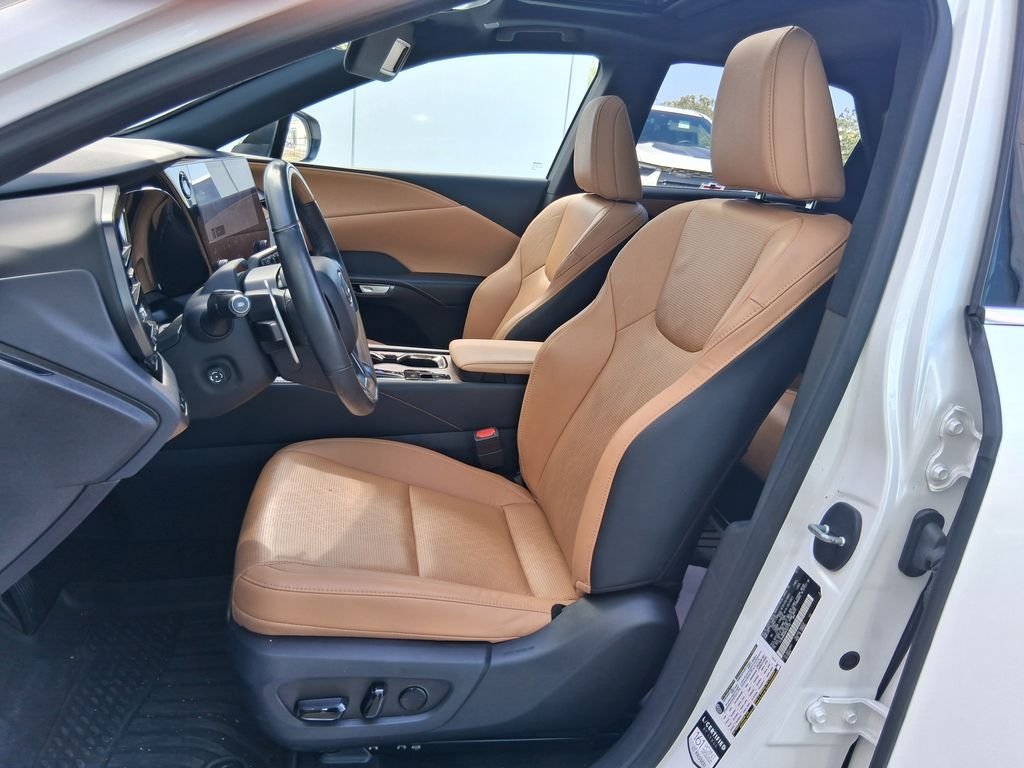 Certified Used 2024 White Lexus 350 Premium Plus image 19