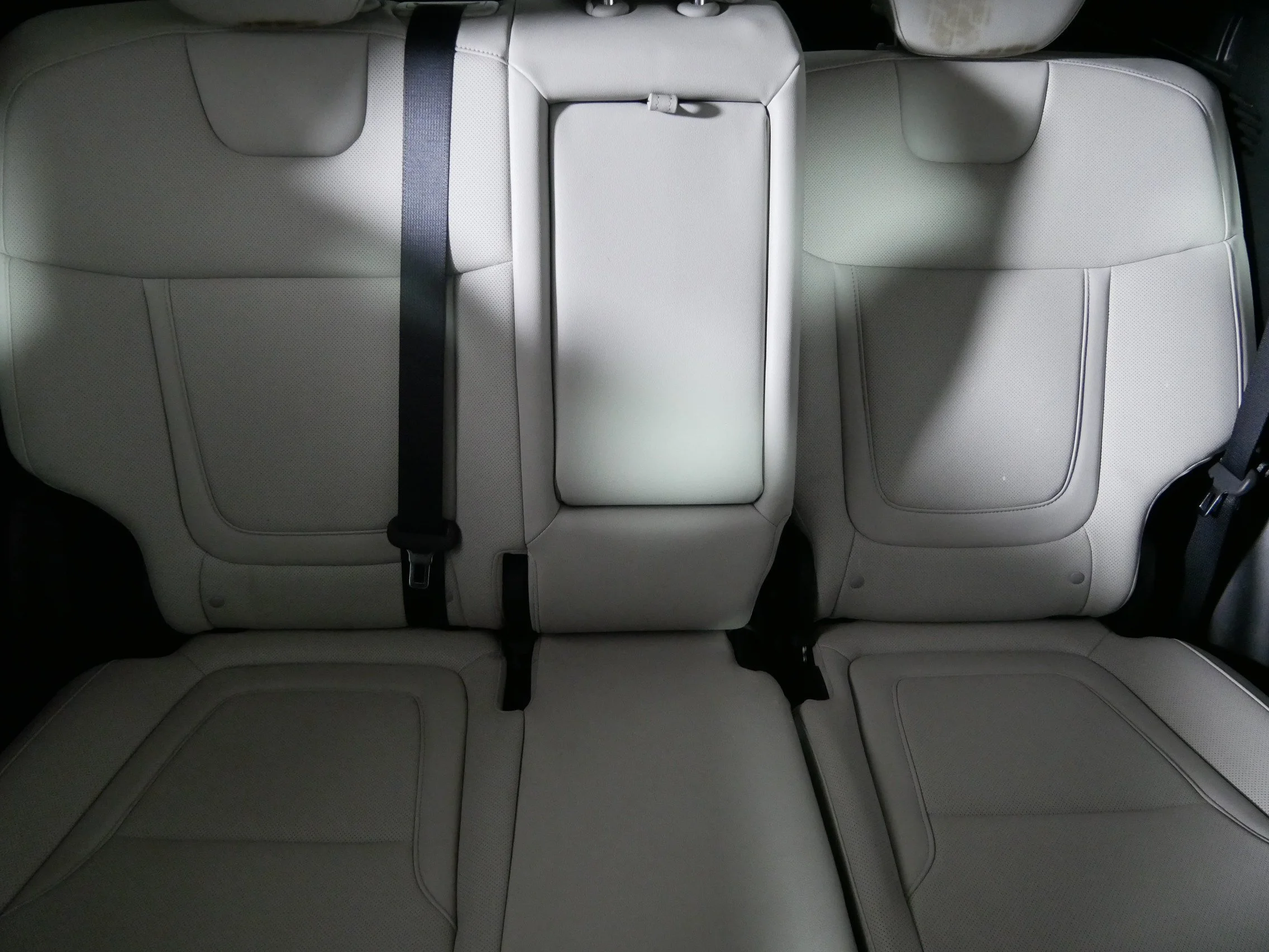 Used 2023 Phantom Black Hyundai SEL image 13