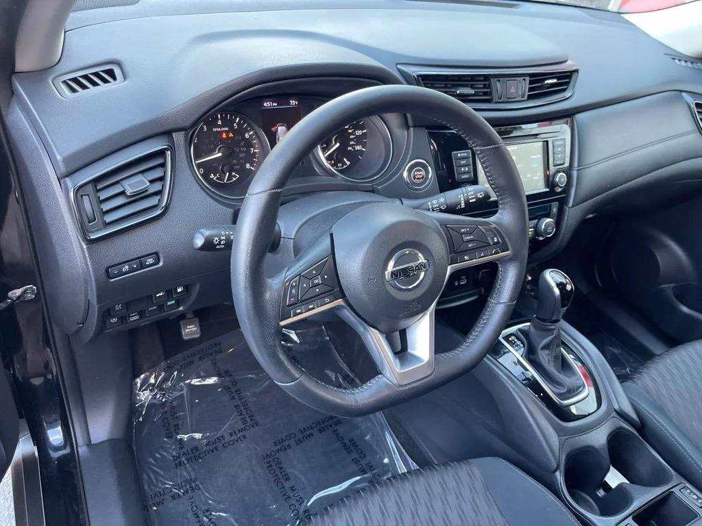 Certified Used 2018  Nissan SV image 10