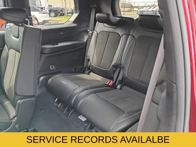 Used 2023 Red Jeep Altitude image 16