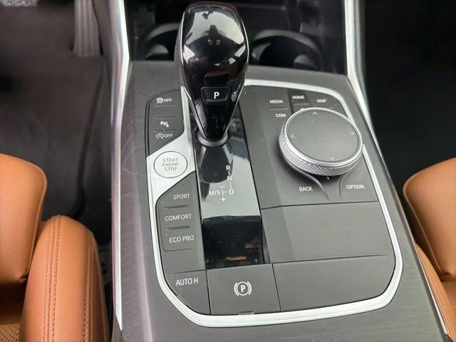 Used 2022 Black BMW 330i image 15