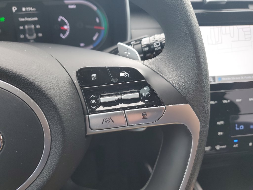 Used 2024 Black Hyundai Blue image 21