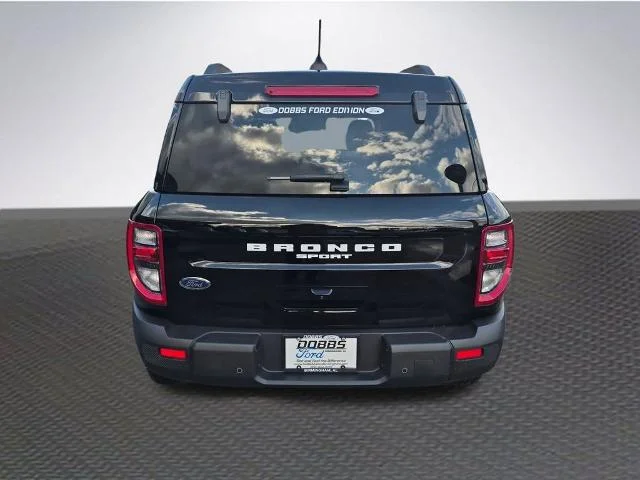 New 2025 Shadow Black Ford Outer Banks® image 6