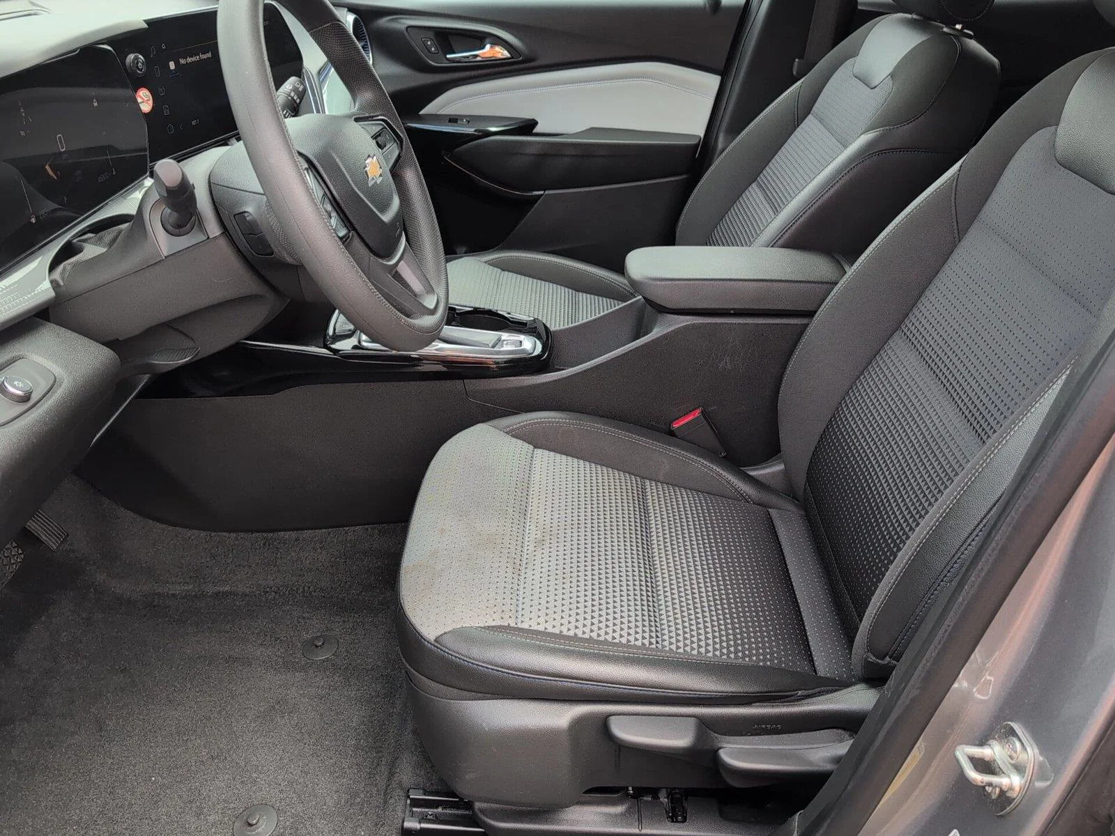 Used 2025 Sterling Gray Metallic Chevrolet LT image 13