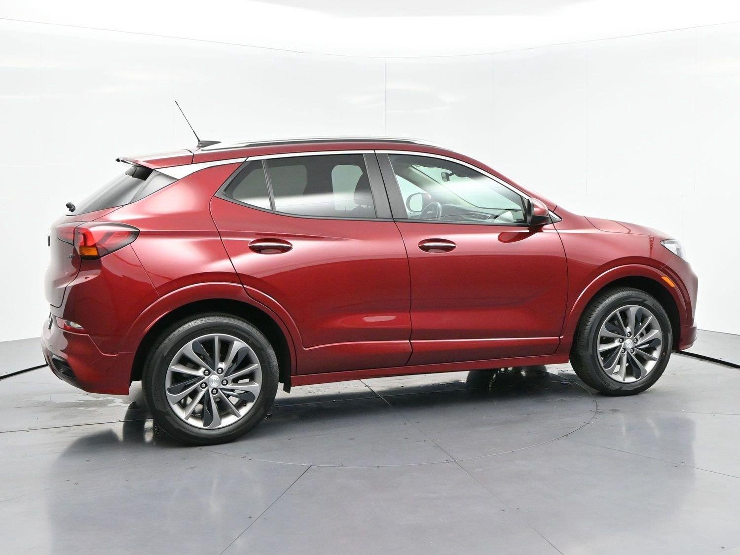 Used 2022 Cinnabar Metallic Buick Select image 8