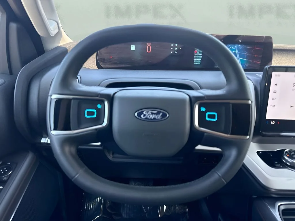 Used 2025 Gray Ford Active image 13