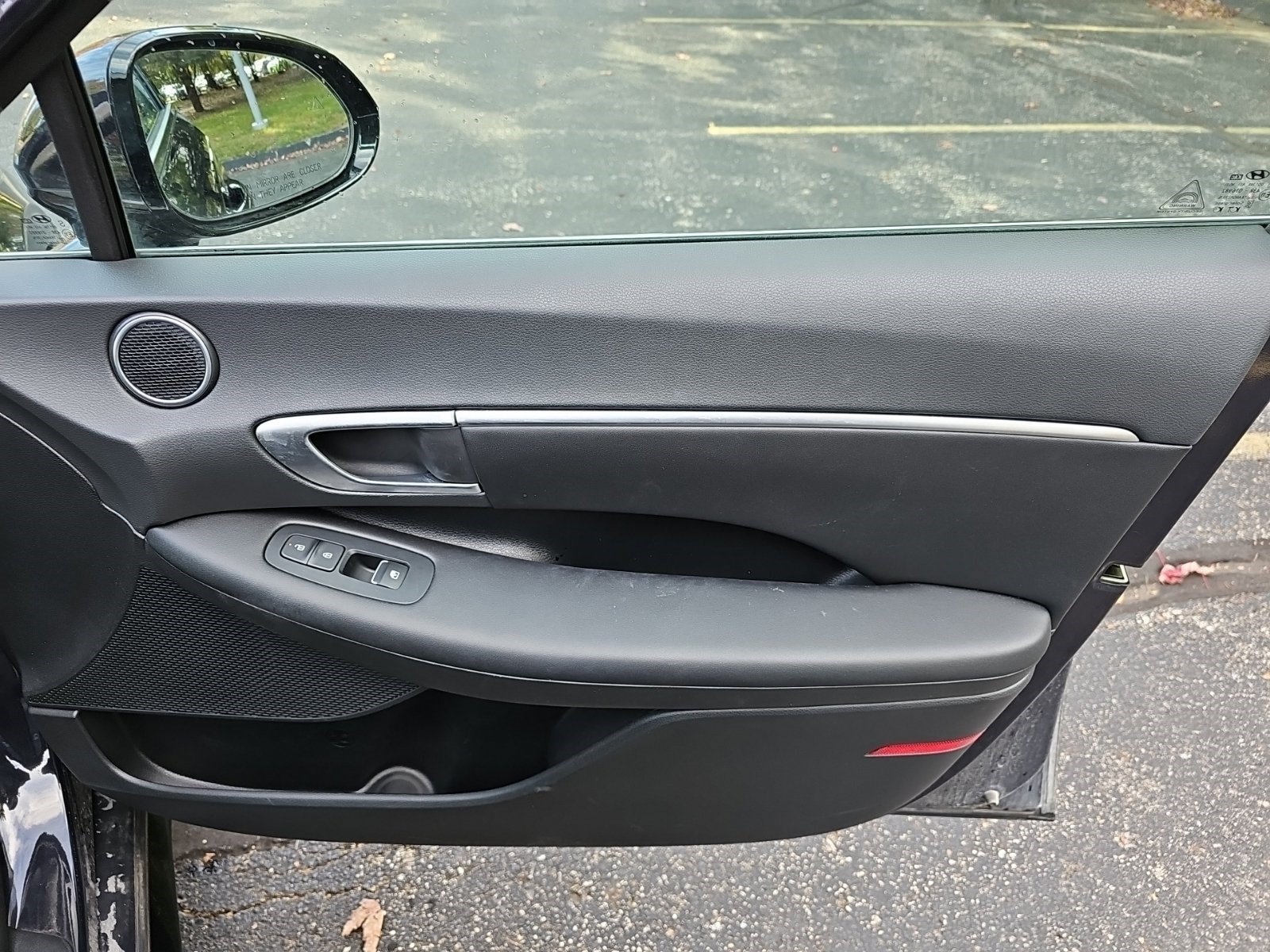 Used 2024 Carbon Blue Hyundai SEL image 13