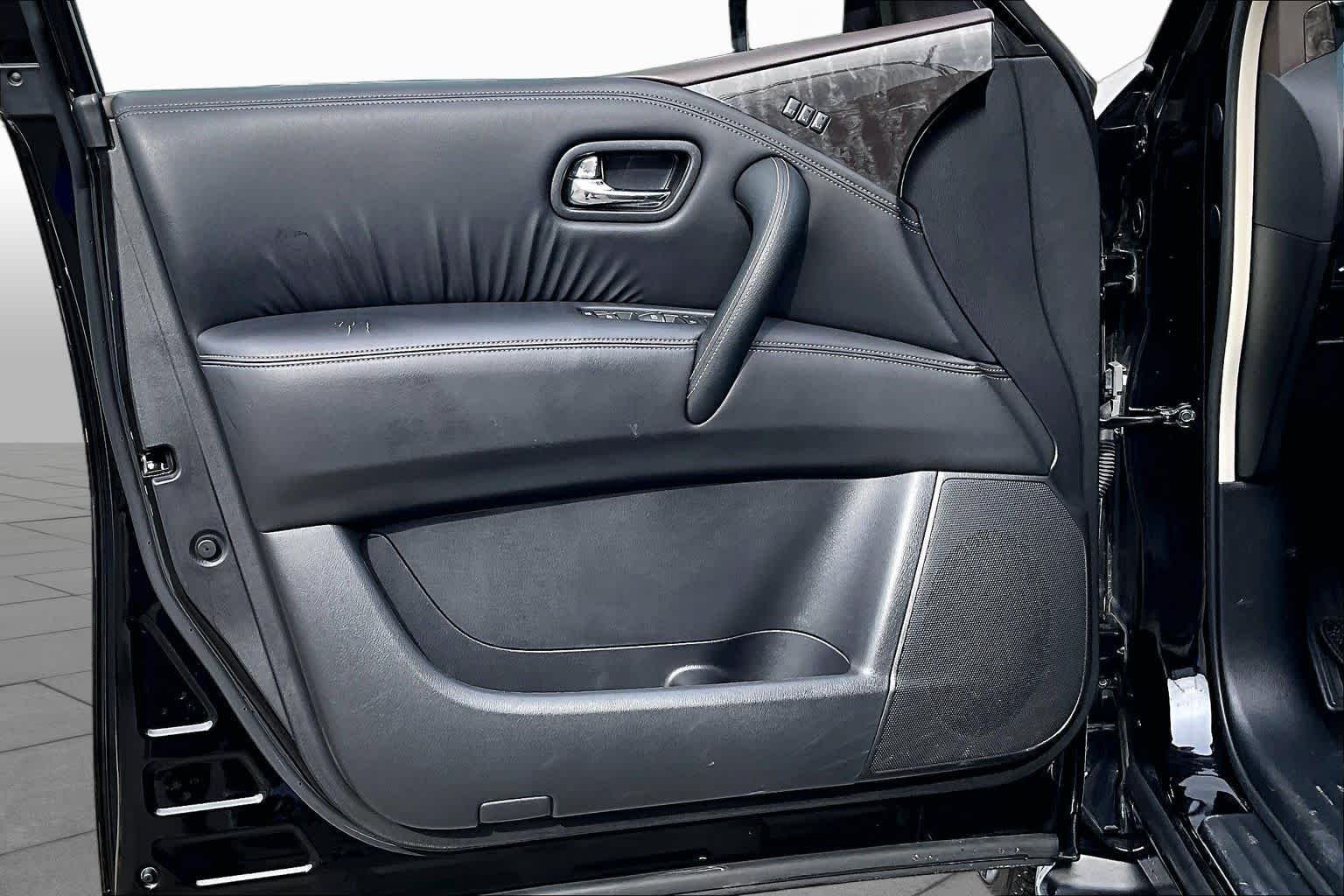 Used 2023 Super Black Nissan Platinum image 24