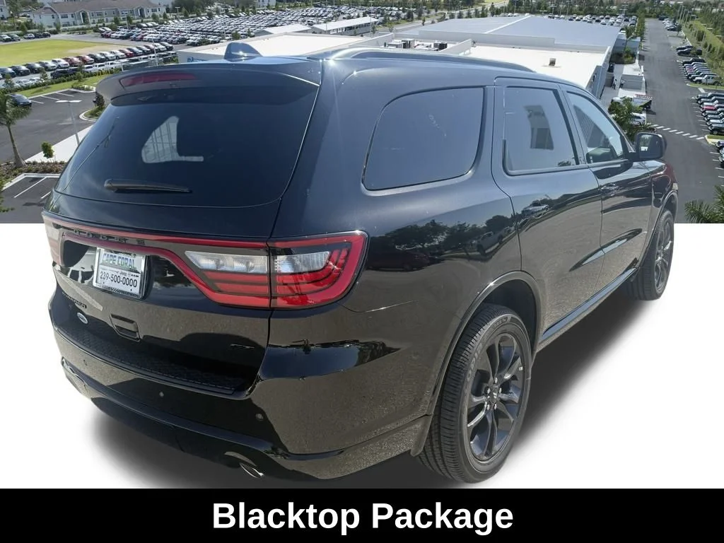 New 2026 Diamond Black Clear-Coat Exterior Paint Dodge GT image 4