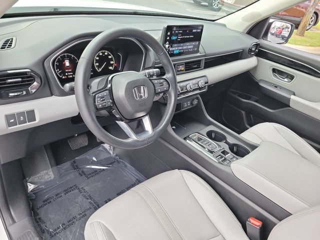Used 2025 Platinum White Pearl Honda 2WD EX-L image 16