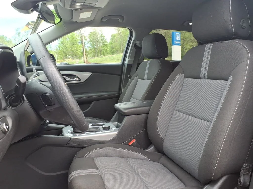Used 2023 Blue Chevrolet LT image 10