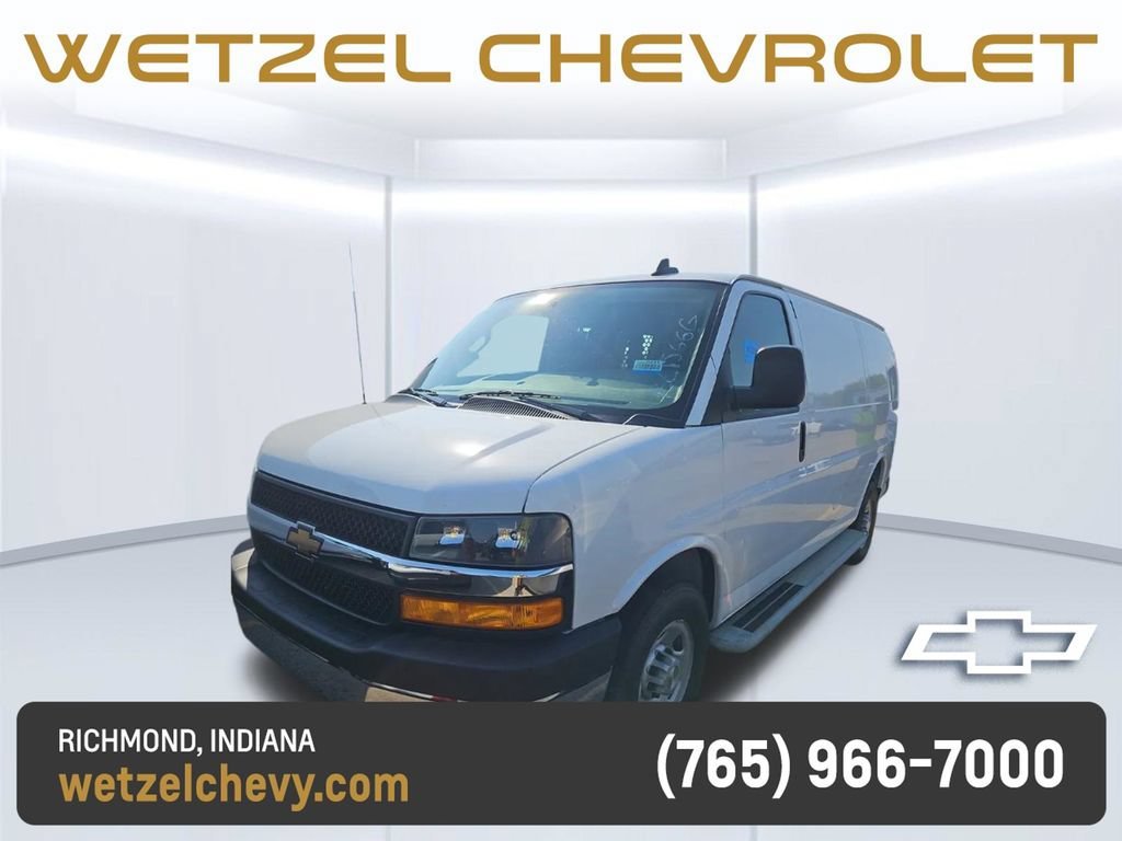 Used 2025 Summit White Chevrolet WT image 1