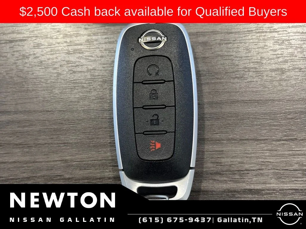 New 2026 Aspen White TriCoat / Super Black Two-tone Nissan SR image 19
