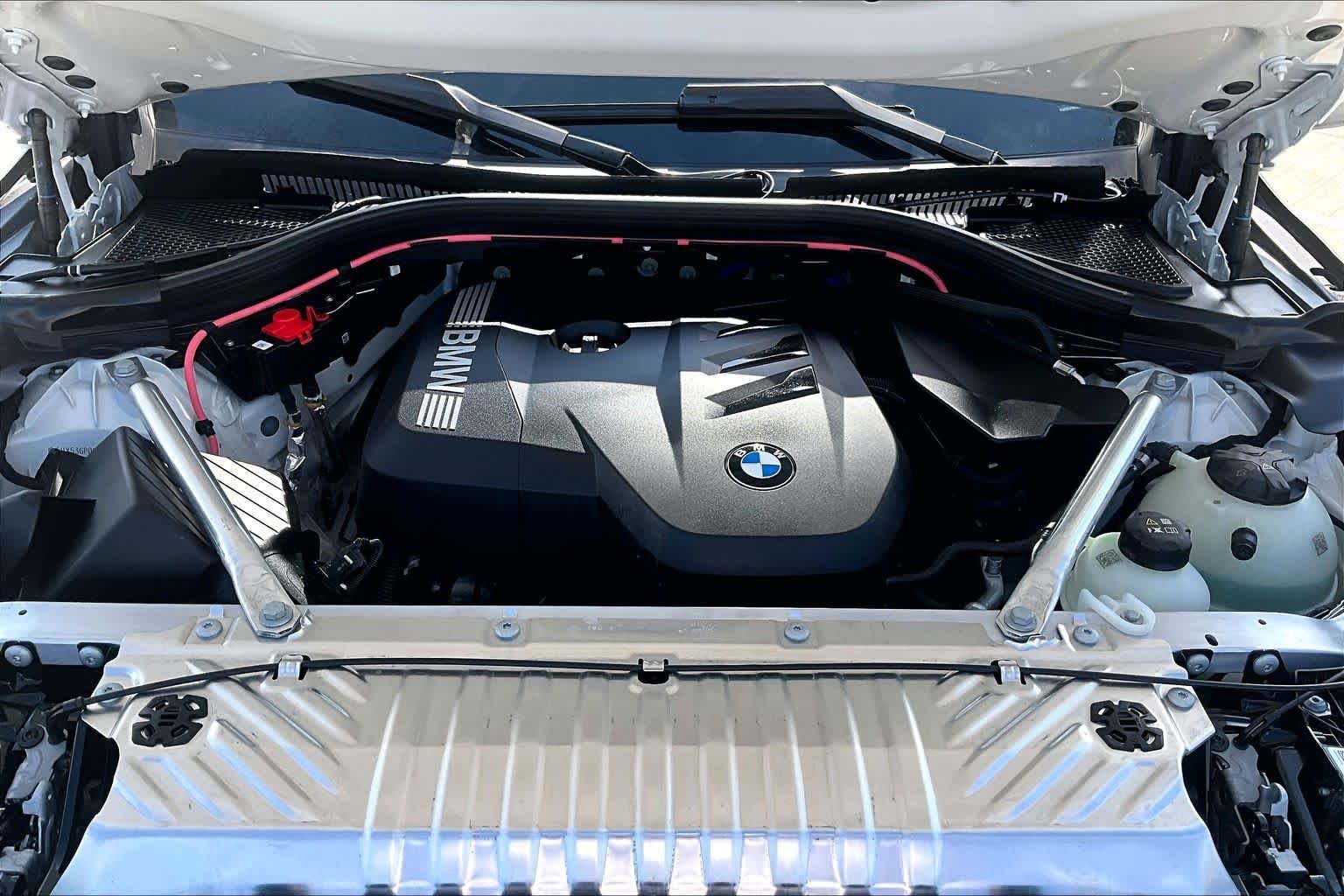 Used 2026 Mineral White Metallic BMW 30 xDrive image 30