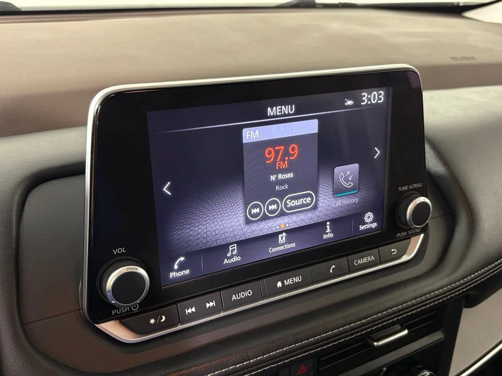Used 2023 Gray Nissan SV image 24