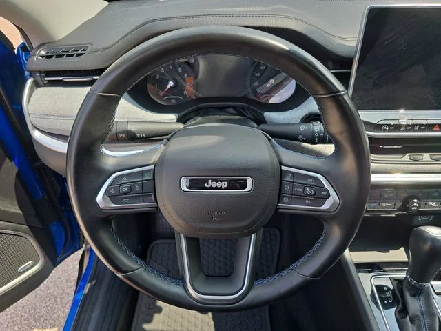 Certified Used 2022 Blue Jeep Latitude image 25