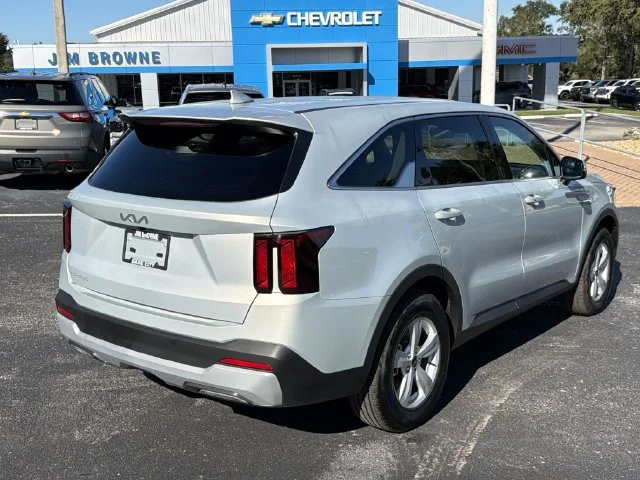 Used 2026 Silver Kia LX image 4
