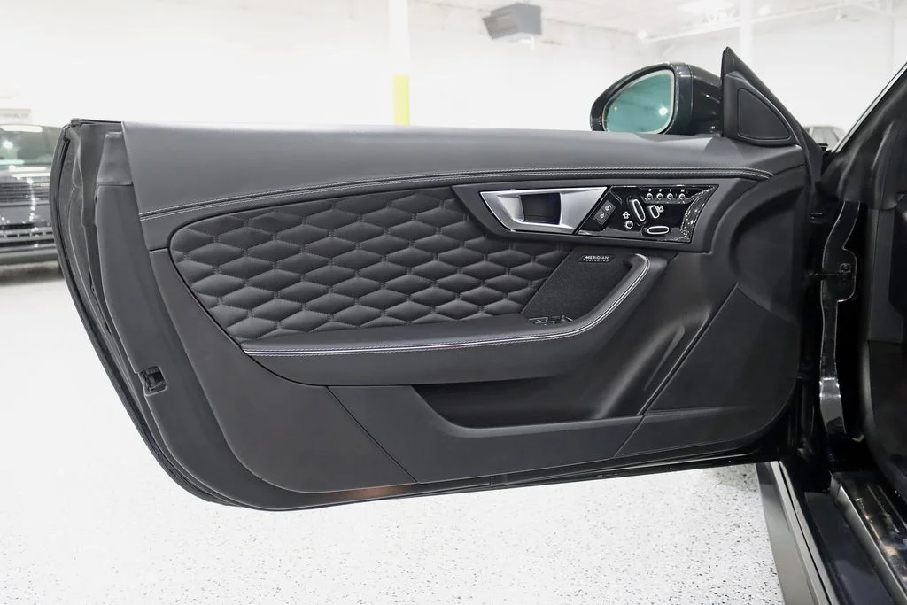 Used 2017 Black Jaguar SVR image 28