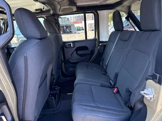 Used 2026 41 Jeep Sport image 13