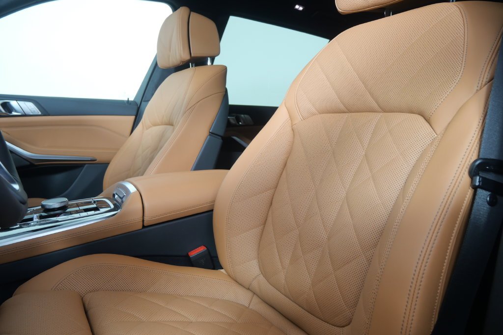 New 2027 Mineral White Metallic BMW xDrive40i image 12