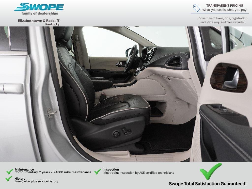Used 2024 Silver Mist Clearcoat Chrysler Limited image 9