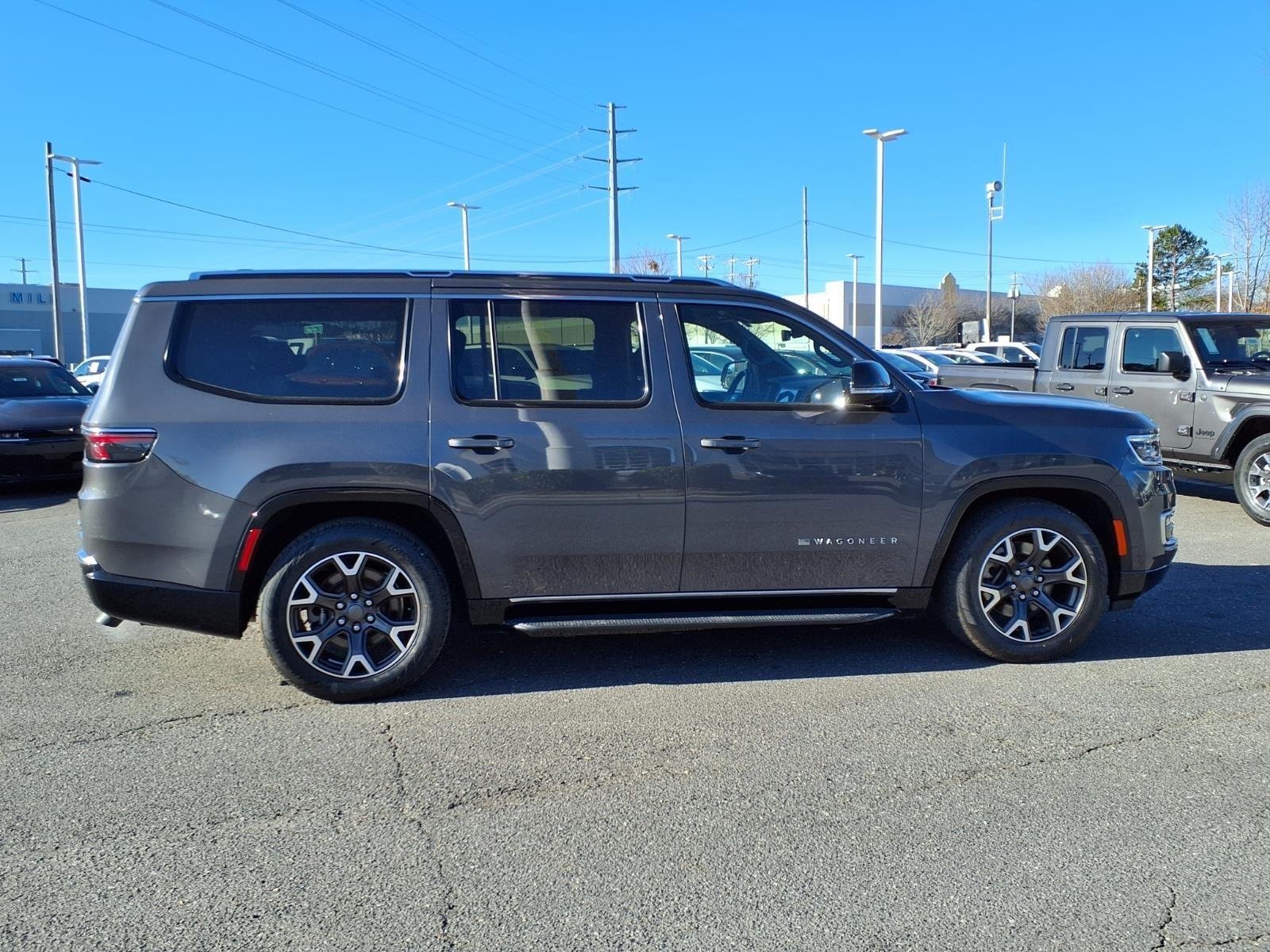Used 2024 Baltic Gray Metallic Clearcoat Jeep Series III image 10