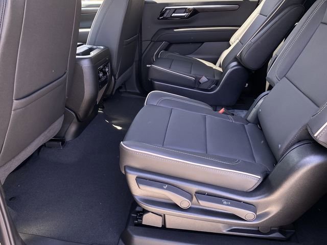 2026 Chevrolet Suburban Premier - Photo 35