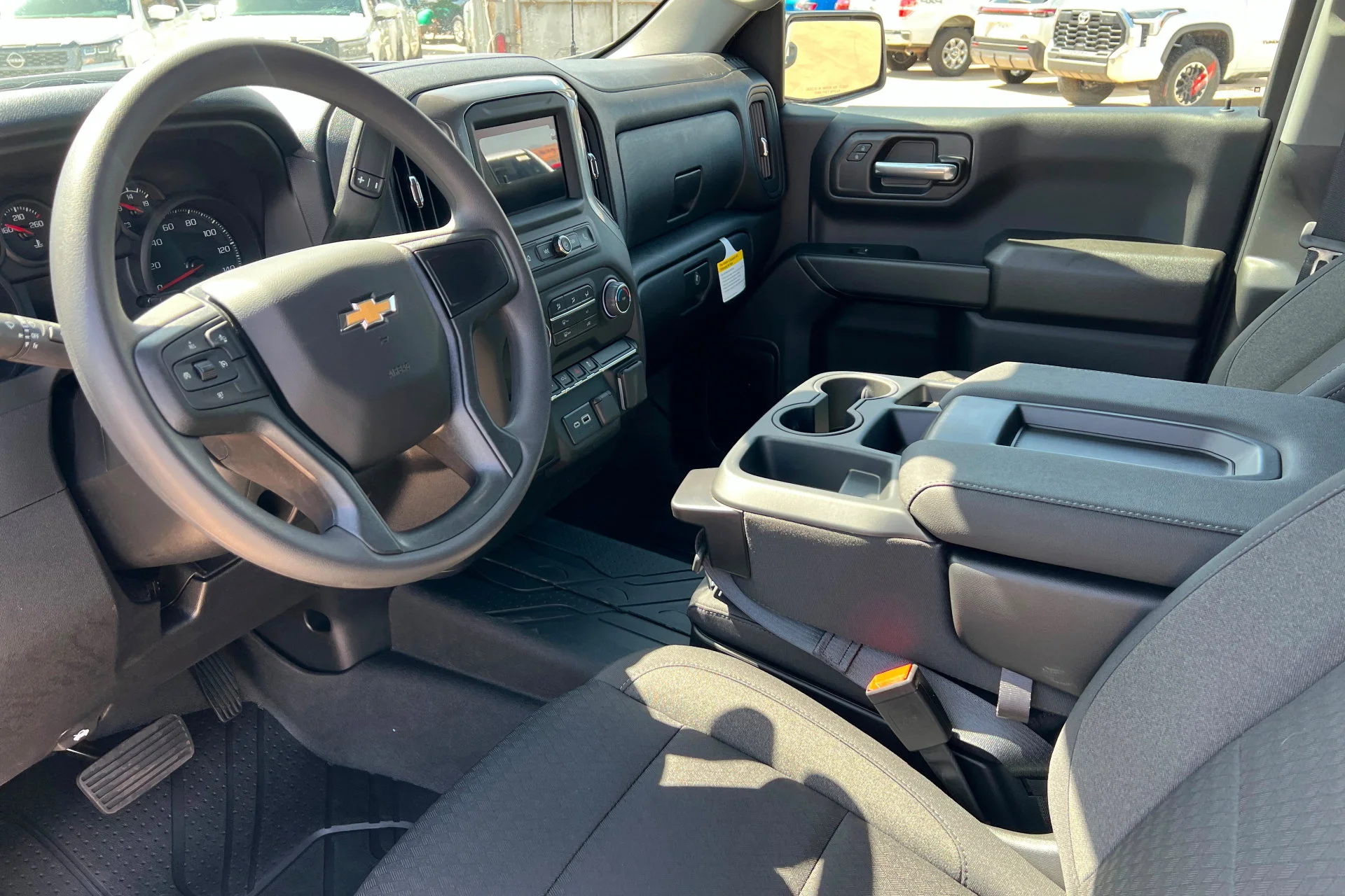 2026 Chevrolet Silverado 1500 Custom - Photo 15