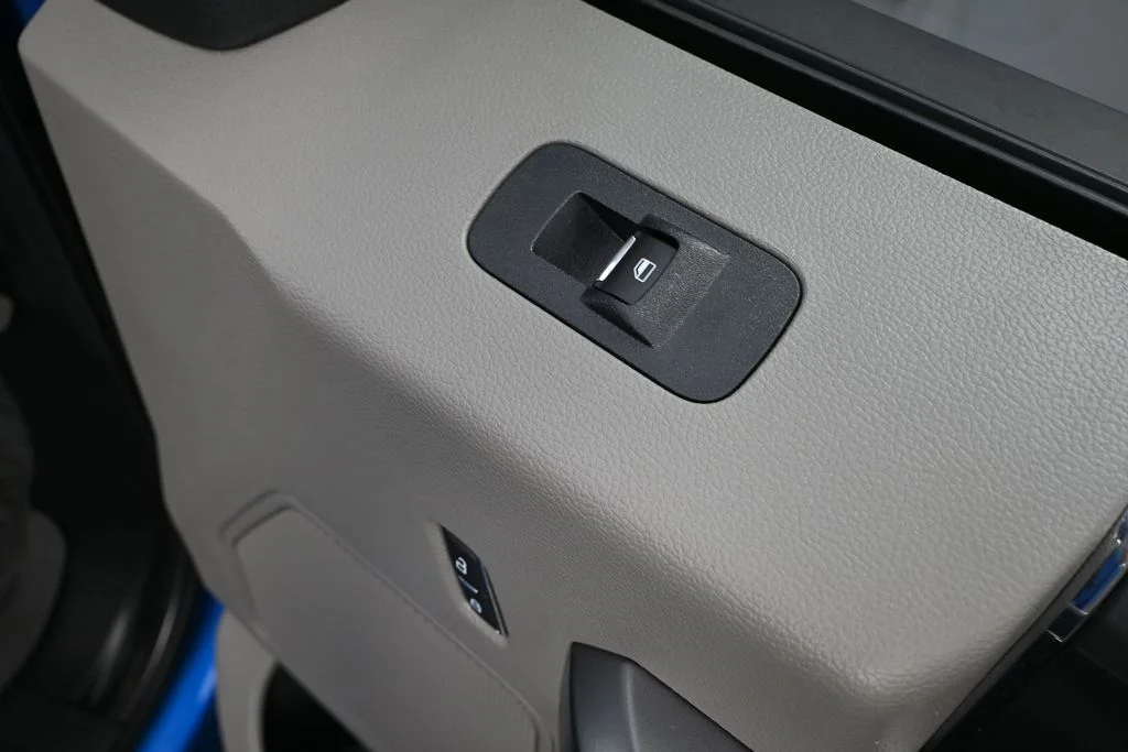 Used 2020 Blue Ford XLT image 46
