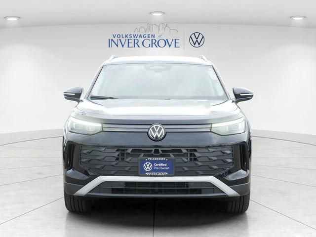 Certified 2025 Volkswagen Tiguan SE with VIN 3VVER7RM8SM021738 for sale in Inver Grove Heights, Minnesota