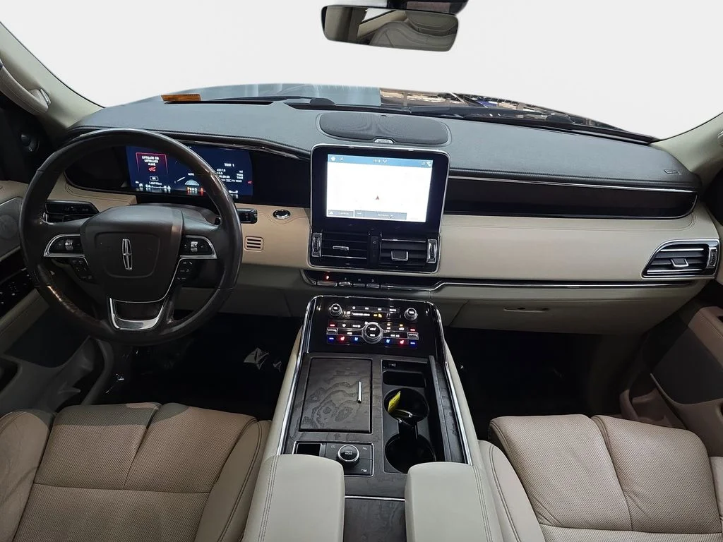 Used 2018 Velvet Lincoln Reserve image 12