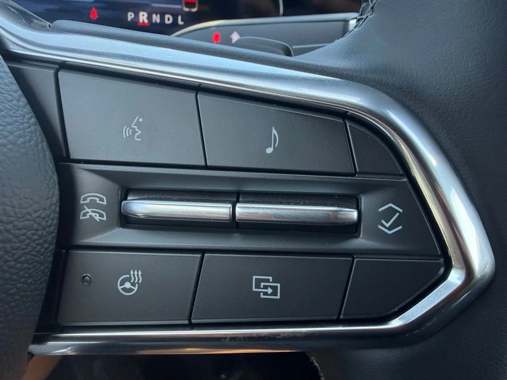New 2027 Sterling Gray Metallic Chevrolet LT image 22