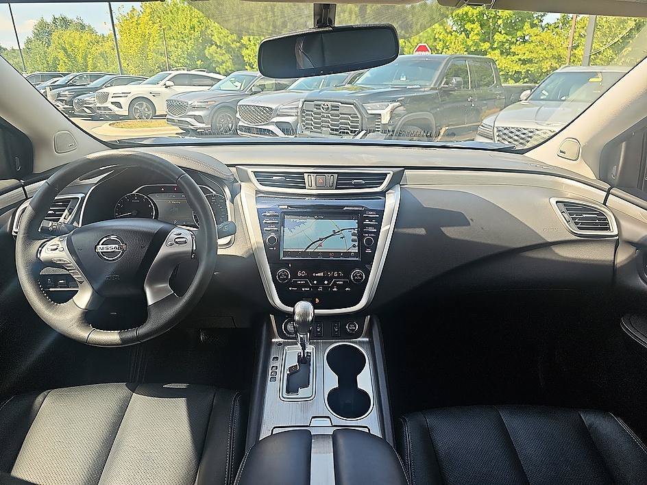 Used 2016 Arctic Blue Metallic Nissan SL image 31