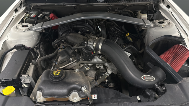 Used 2013 Performance White Ford V6 image 25
