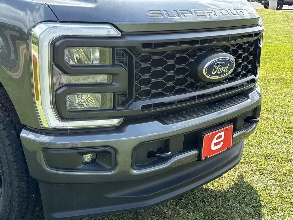 New 2026 Carbonized Gray Metallic Ford F-250® XL image 50