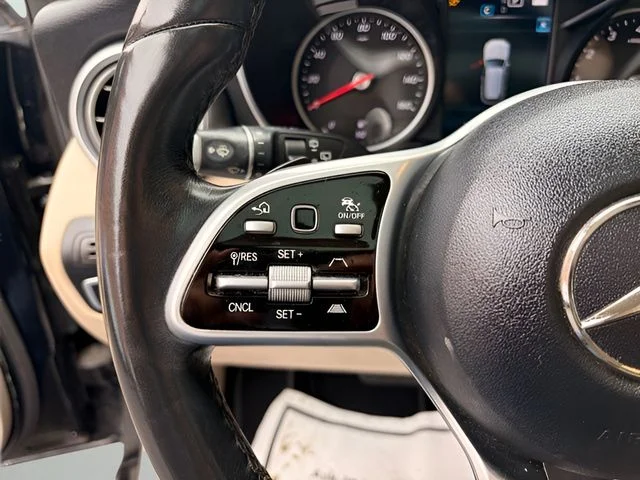 Used 2022 Black Mercedes-Benz GLC 300 image 19
