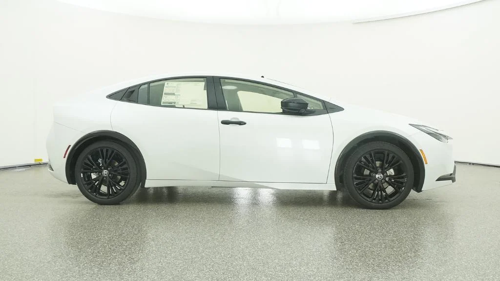 New 2026 Wind Chill Pearl Toyota Nightshade Edition image 11