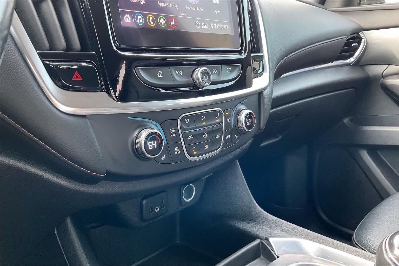 Used 2020 Summit White Chevrolet LT Cloth image 30