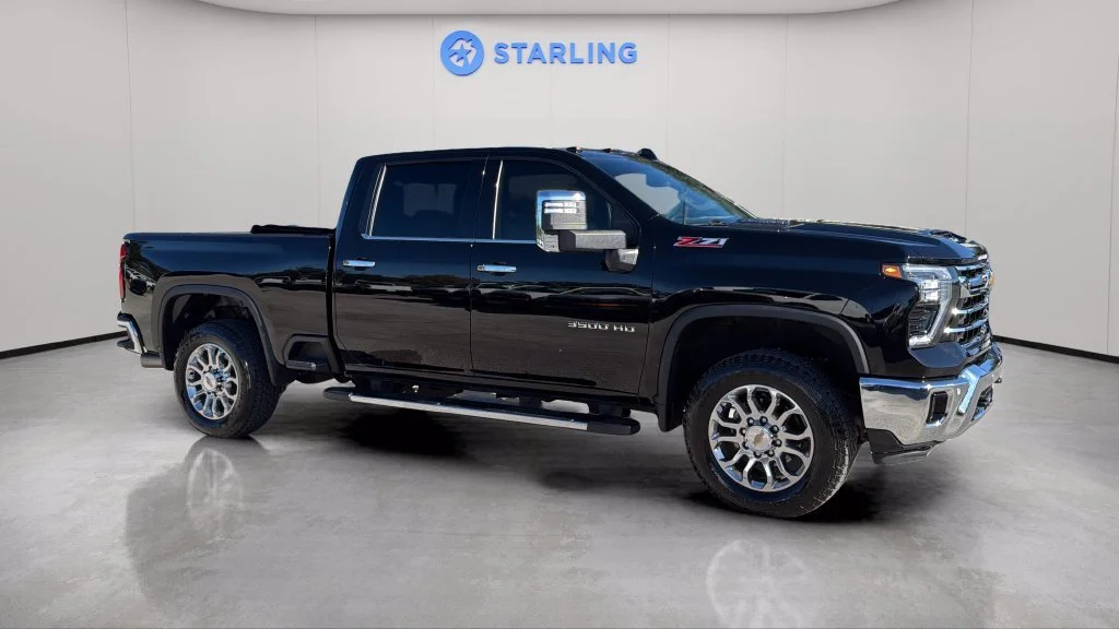 Used 2025 Black Chevrolet LTZ image 13
