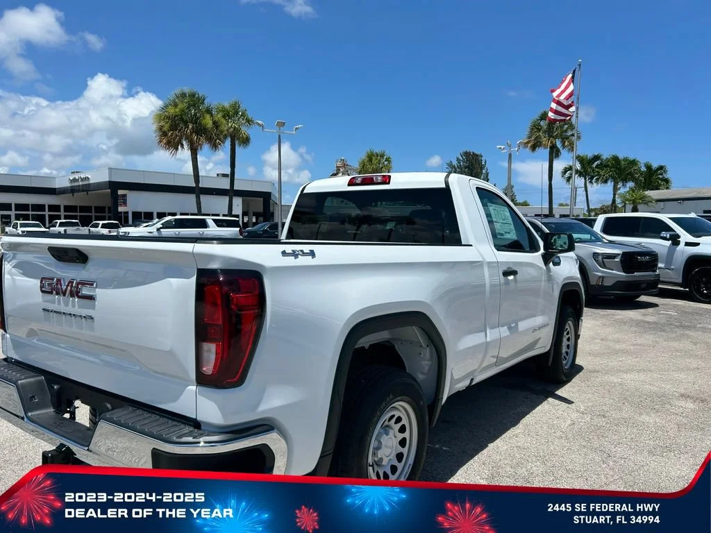 New 2026 Summit White GMC Pro image 5