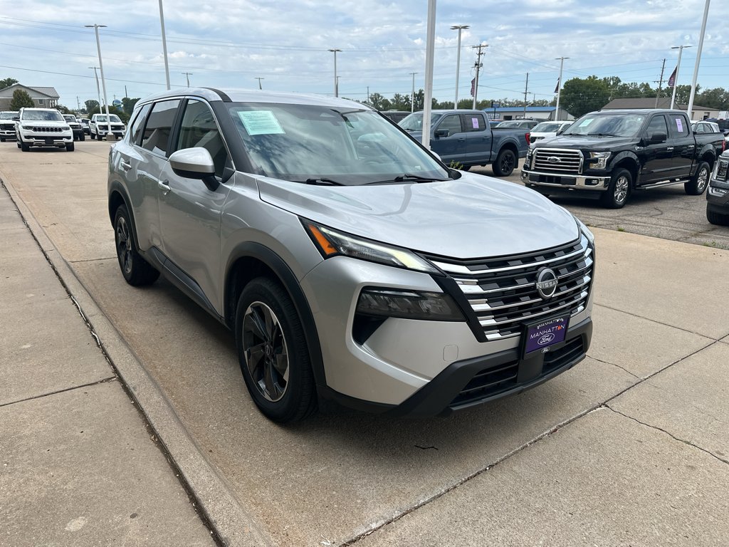 Used 2024 Brilliant Silver Metallic Nissan SV image 8
