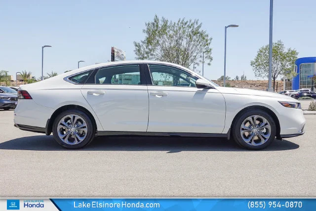 New 2026 Platinum White Pearl Honda EX-L Hybrid image 6