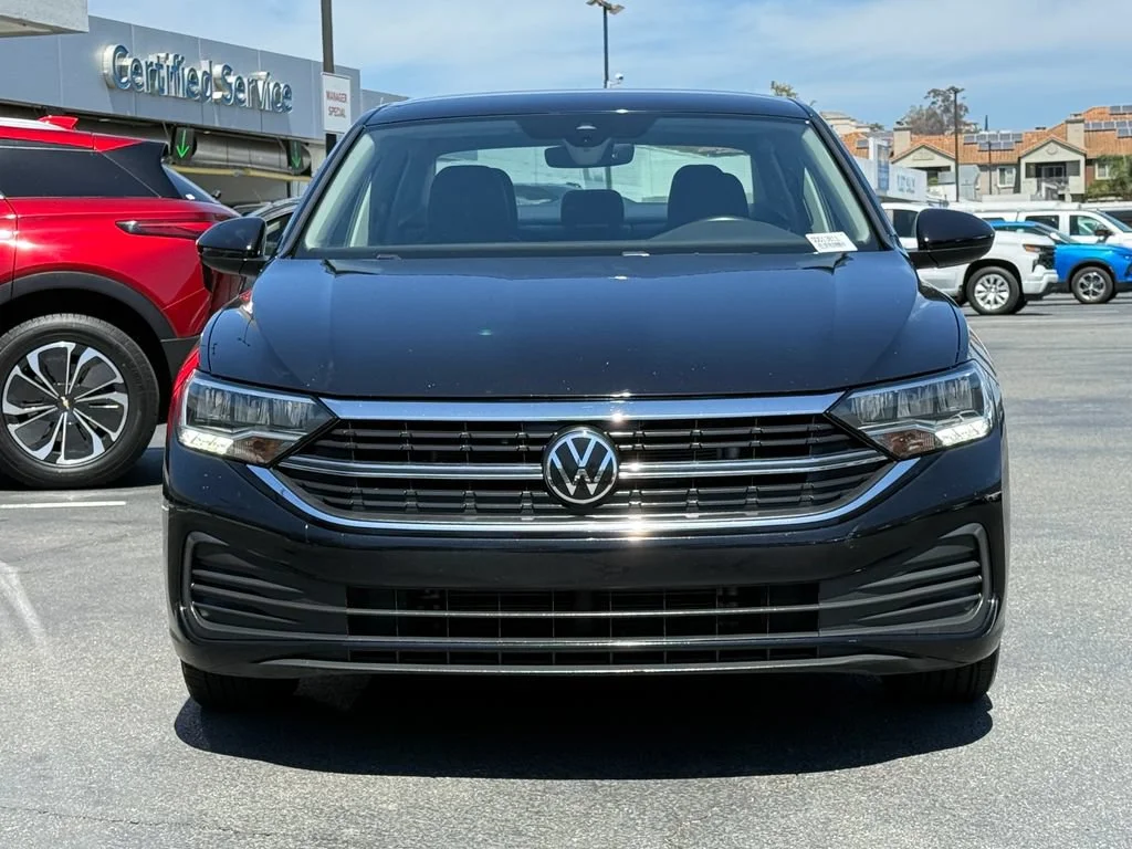 Used 2024 Black Volkswagen SE image 4